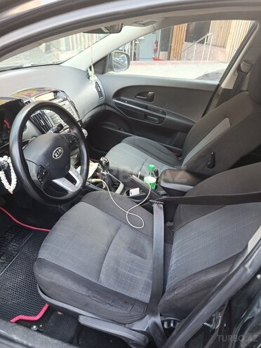 Kia  2010, 355,000 km - 1.6 л - Bakı