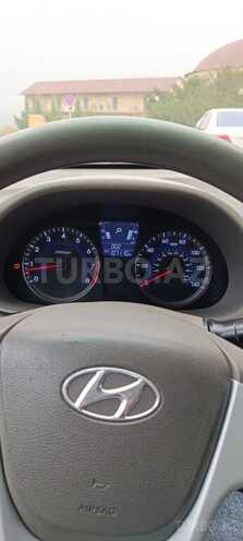 Hyundai Accent 2012, 273,588 km - 1.6 l - Qusar