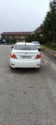 Hyundai Accent 2012, 273,588 km - 1.6 l - Qusar