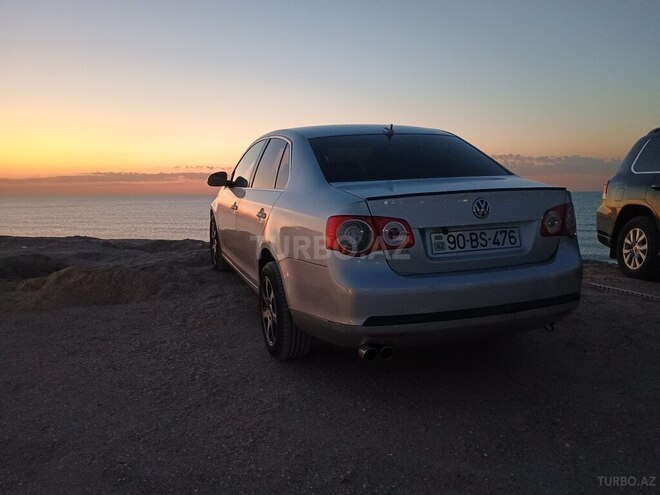 Volkswagen Jetta 2005, 495,000 km - 1.6 l - Bakı