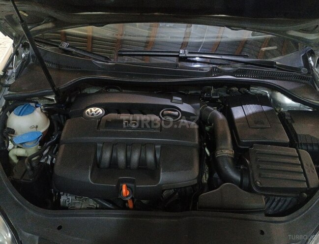 Volkswagen Jetta 2005, 495,000 km - 1.6 l - Bakı