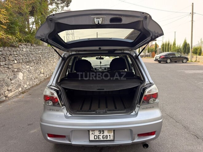 Mitsubishi Outlander 2005, 265,000 km - 2.4 л - Şəki