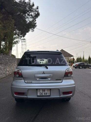 Mitsubishi Outlander 2005, 265,000 km - 2.4 л - Şəki
