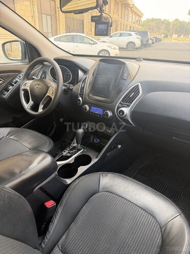 Hyundai ix35 2011, 235,000 km - 2.0 л - Bakı