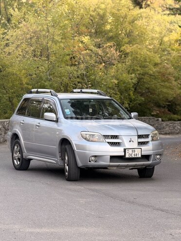 Mitsubishi Outlander 2005, 265,000 km - 2.4 л - Şəki