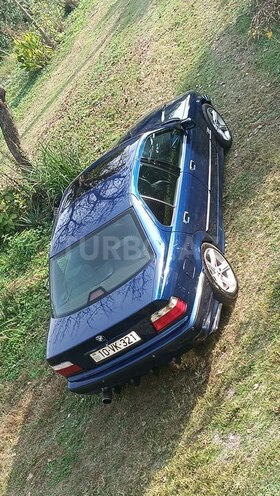 BMW 320 1996, 450,000 km - 2.0 l - Qax