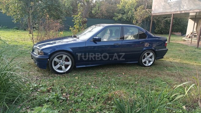 BMW 320 1996, 450,000 km - 2.0 l - Qax