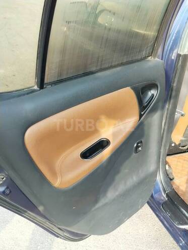Toyota Vitz 2002, 285,620 km - 1.0 l - Bakı