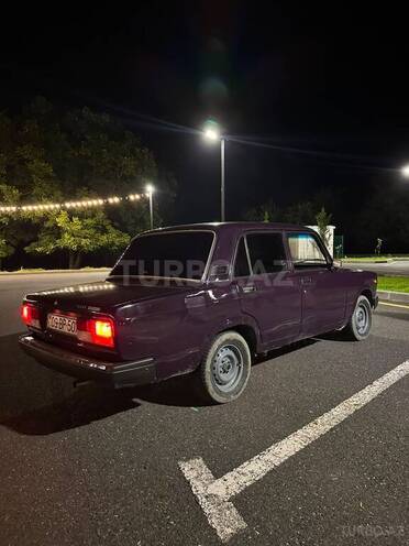 LADA (VAZ) 2107 2000, 240,000 km - 1.6 л - Qax