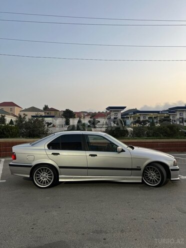 BMW 328 1998, 300,000 km - 2.8 л - Bakı