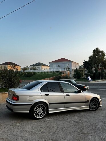 BMW 328 1998, 300,000 km - 2.8 л - Bakı