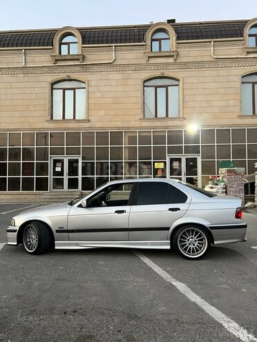 BMW 328 1998, 300,000 km - 2.8 л - Bakı