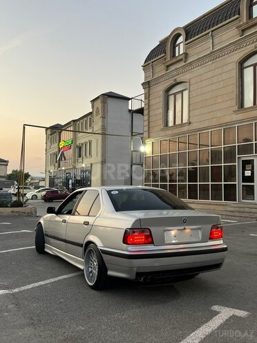 BMW 328 1998, 300,000 km - 2.8 л - Bakı
