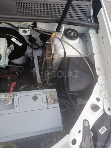 Renault Logan 2015, 185,322 km - 1.6 л - Bakı