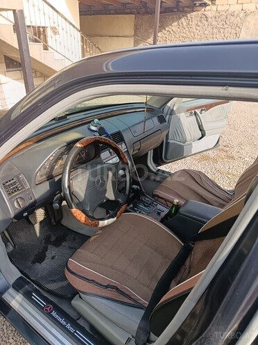 Mercedes C 220 1996, 500,000 km - 2.2 l - Tovuz