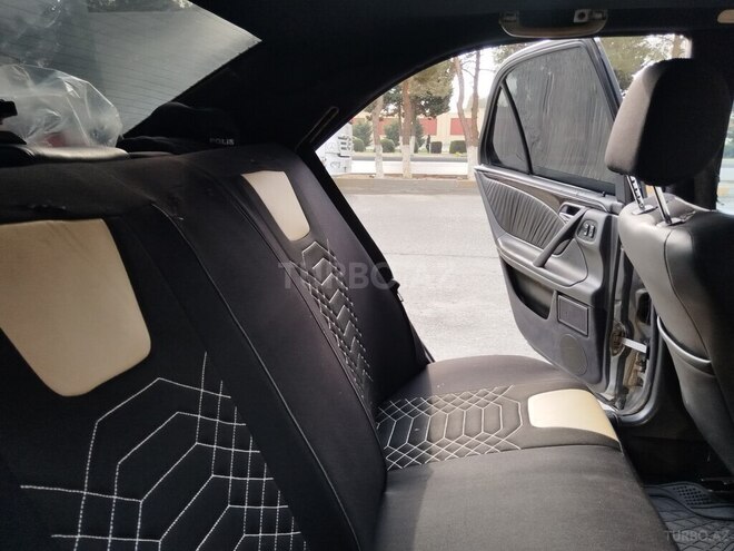Mercedes E 270 2000, 450,000 km - 2.7 l - Sumqayıt