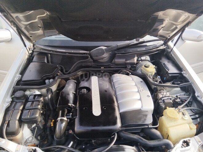 Mercedes E 270 2000, 450,000 km - 2.7 l - Sumqayıt