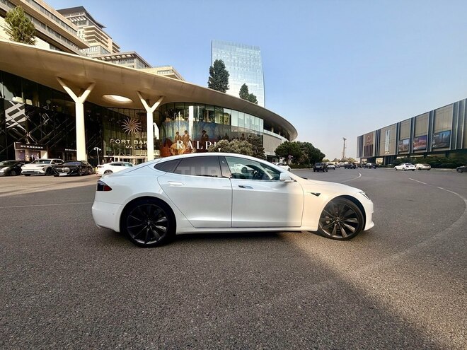 Tesla Model S 2017, 118,000 km - 0.0 l - Bakı