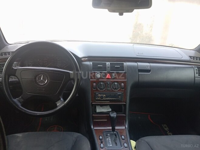 Mercedes E 200 1996, 450,000 km - 2.0 л - Bakı