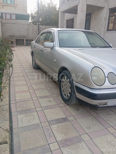 Mercedes E 200 1996, 450,000 km - 2.0 л - Bakı