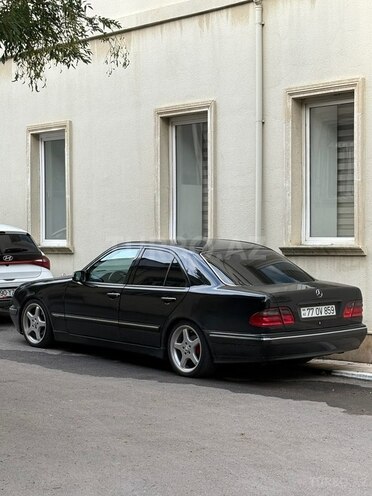 Mercedes E 240 2000, 362,000 km - 2.4 l - Bakı