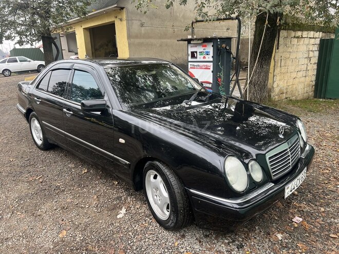 Mercedes E 240 1999, 410,000 km - 2.4 l - Masallı