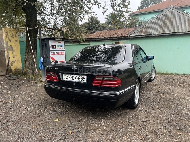 Mercedes E 240 1999, 410,000 km - 2.4 l - Masallı