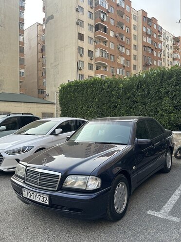Mercedes C 200 2000, 450,000 km - 2.0 л - Bakı