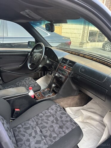Mercedes C 200 2000, 450,000 km - 2.0 л - Bakı