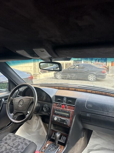 Mercedes C 200 2000, 450,000 km - 2.0 л - Bakı