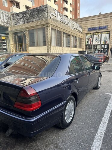 Mercedes C 200 2000, 450,000 km - 2.0 л - Bakı