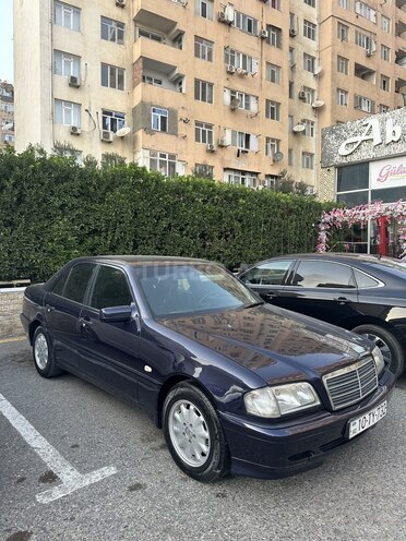 Mercedes C 200 2000, 450,000 km - 2.0 л - Bakı