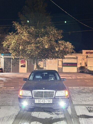 Mercedes C 230 2000, 400,000 km - 2.3 l - Şirvan