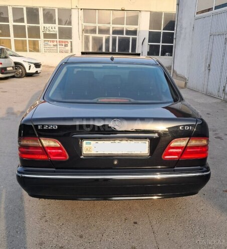 Mercedes E 220 2001, 666,000 km - 2.2 l - Sumqayıt