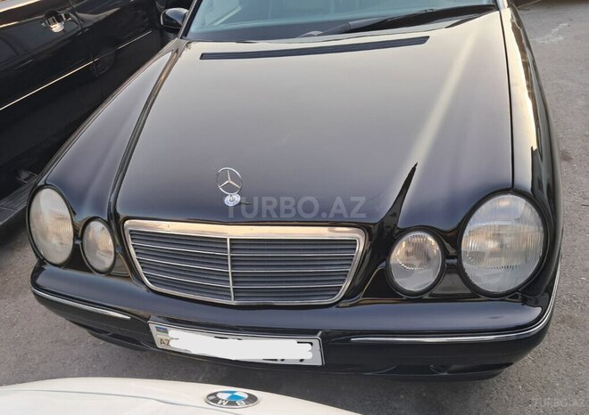 Mercedes E 220 2001, 666,000 km - 2.2 l - Sumqayıt