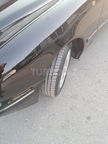 Mercedes E 220 2001, 666,000 km - 2.2 l - Sumqayıt