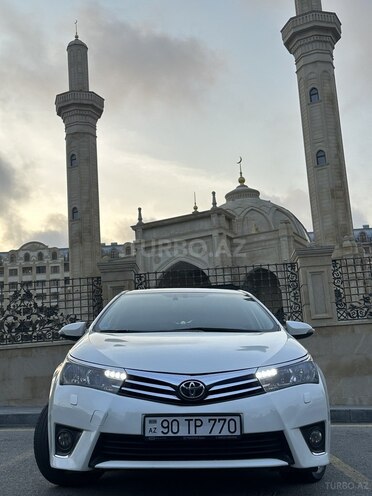 Toyota Corolla 2014, 196,000 km - 1.6 л - Bakı