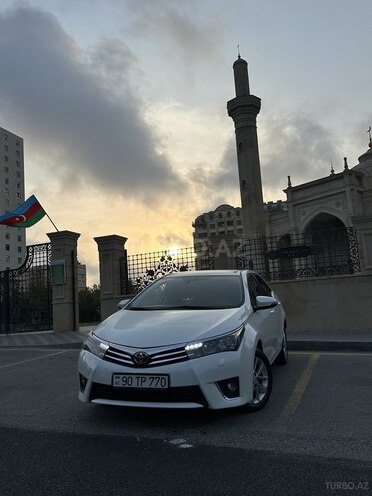 Toyota Corolla 2014, 196,000 km - 1.6 л - Bakı