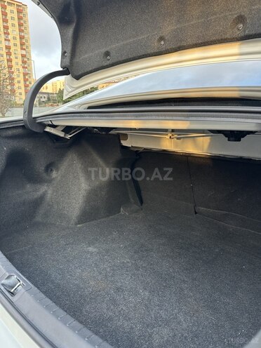 Toyota Corolla 2014, 196,000 km - 1.6 л - Bakı