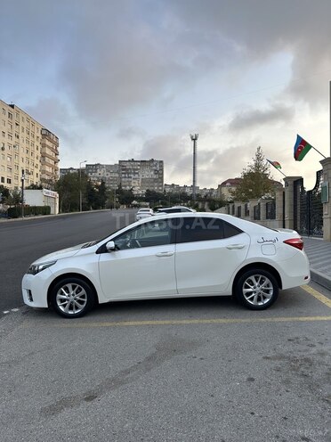 Toyota Corolla 2014, 196,000 km - 1.6 л - Bakı