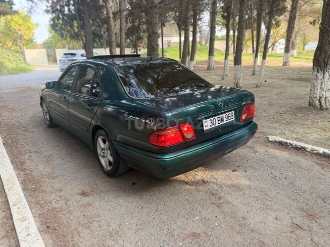 Mercedes E 200 1995, 453,000 km - 2.0 л - Sumqayıt
