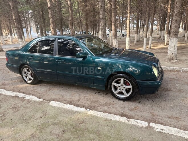 Mercedes E 200 1995, 453,000 km - 2.0 л - Sumqayıt