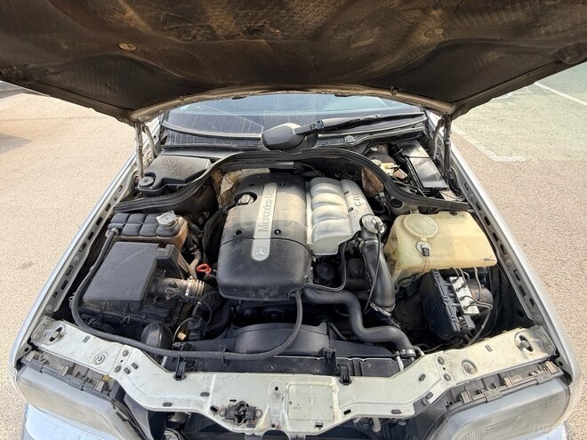 Mercedes C 220 2000, 305,000 km - 2.2 л - Sumqayıt