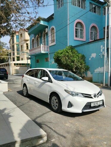 Toyota Auris 2014, 301,000 km - 1.4 l - Bakı