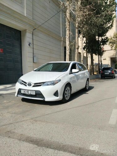 Toyota Auris 2014, 301,000 km - 1.4 l - Bakı
