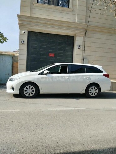 Toyota Auris 2014, 301,000 km - 1.4 l - Bakı