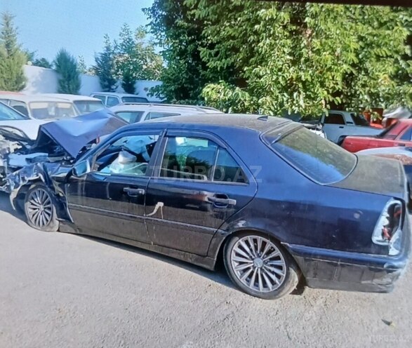 Mercedes C 180 1999, 426,670 km - 1.8 l - Cəlilabad