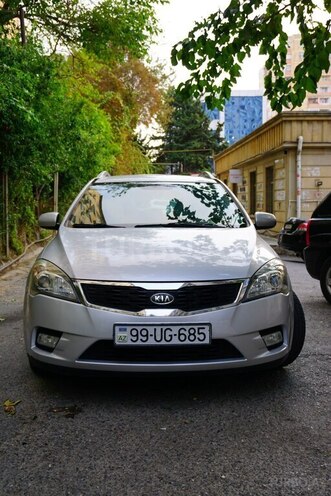 Kia  2010, 236,000 km - 1.6 l - Bakı