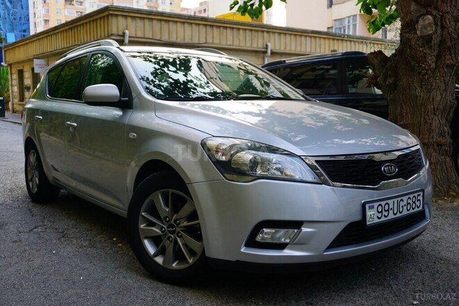 Kia  2010, 236,000 km - 1.6 l - Bakı