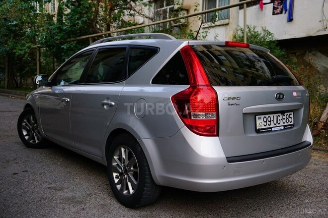 Kia  2010, 236,000 km - 1.6 l - Bakı